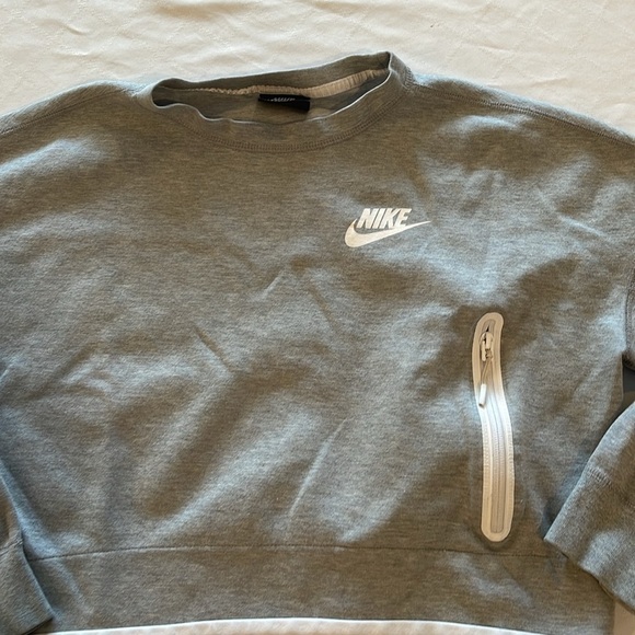 Nike Sportswear Womens Tech Fleece Sweatshirt 939929-063 medium EUC super cute - Picture 3 of 5